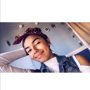 Meet your Posher, Melina